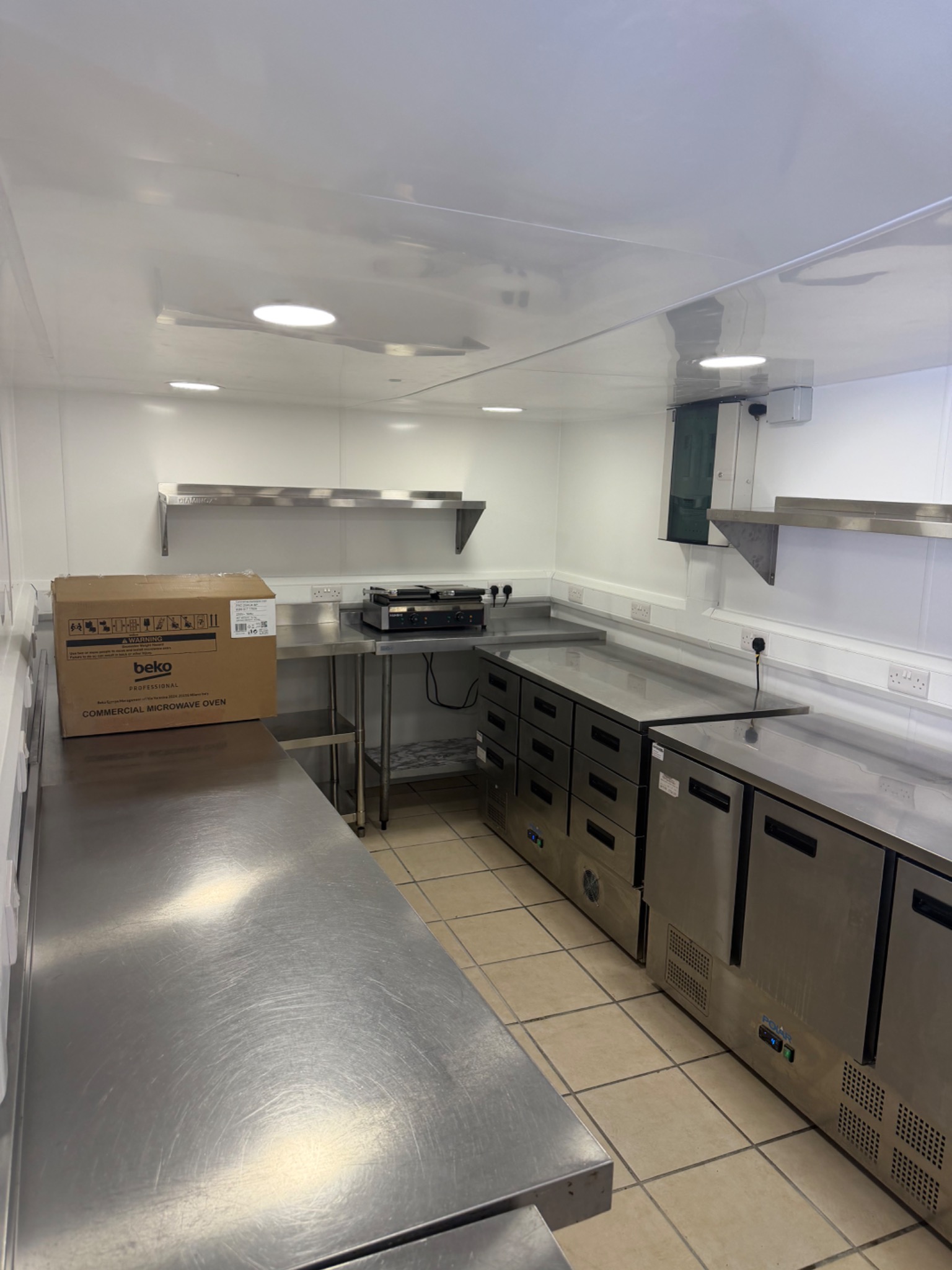 Completed lighting, socket and distribution installation in a commercial kitchen